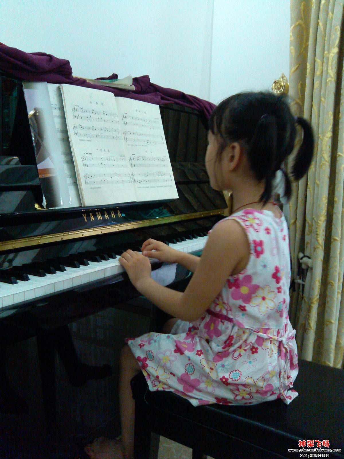 小狗狗在练F大调