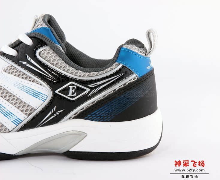 运动鞋团购热线：13068892088