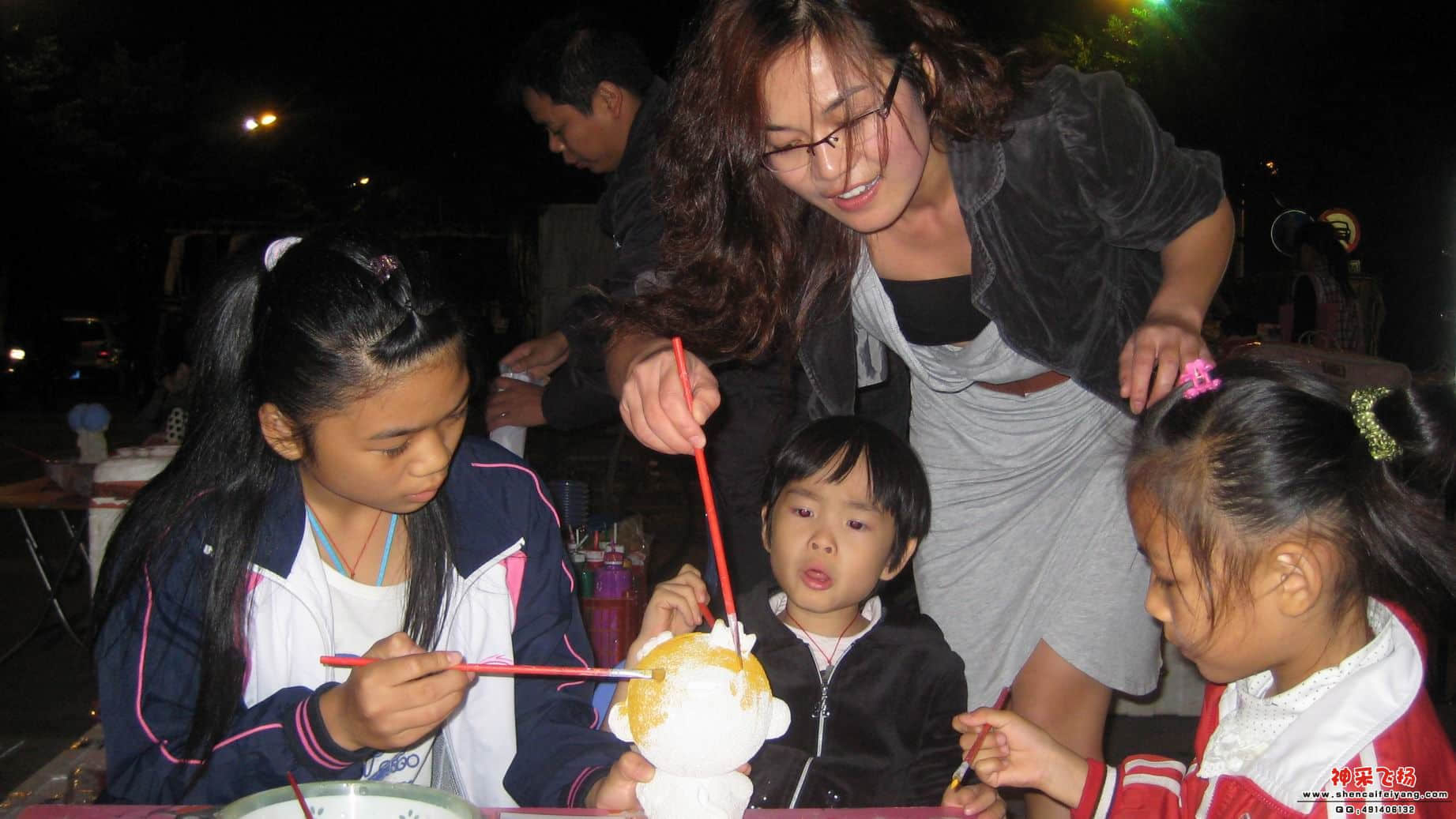 我同小侄女们共同努力